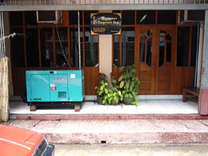 13ストリートにある漆器を専門に扱うお店「Myanmar Lacquerware Shop」ですNo. 7 , 13th Street, Lanmadaw Township, Yangon, Myanmar 226216 www.myanmarlacquerware.com