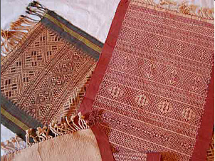 カミィ・チン族の織物