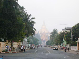 ミャンマー旅行　シュエタゴンパゴダ